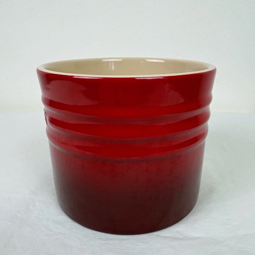 Le Creuset Cherry Red Medium Ceramic Crock